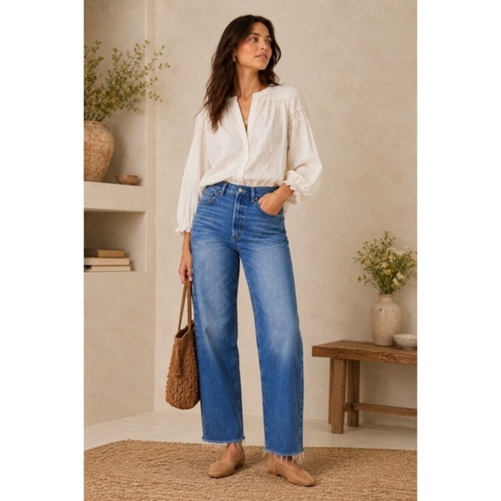 2/$30 Zara Jeans Sz‎ 4 Medium Wash Straight Leg Baggy Raw Hem High Rise